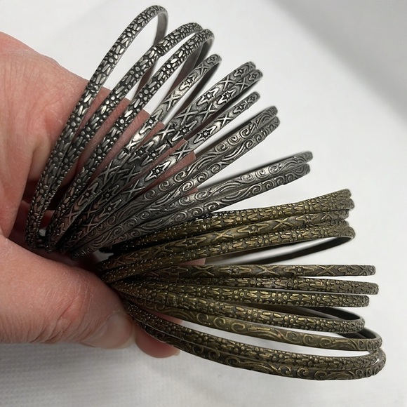 Womens Gold and Sliver Tone Stack Bangle Bracelets - Picture 16 of 16